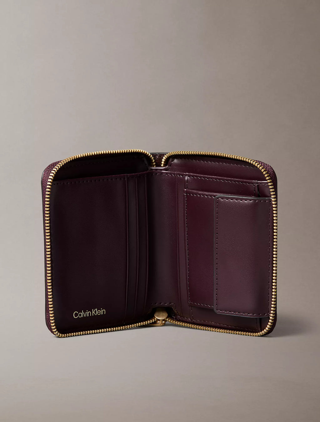 Preorder - Calvin Klein
